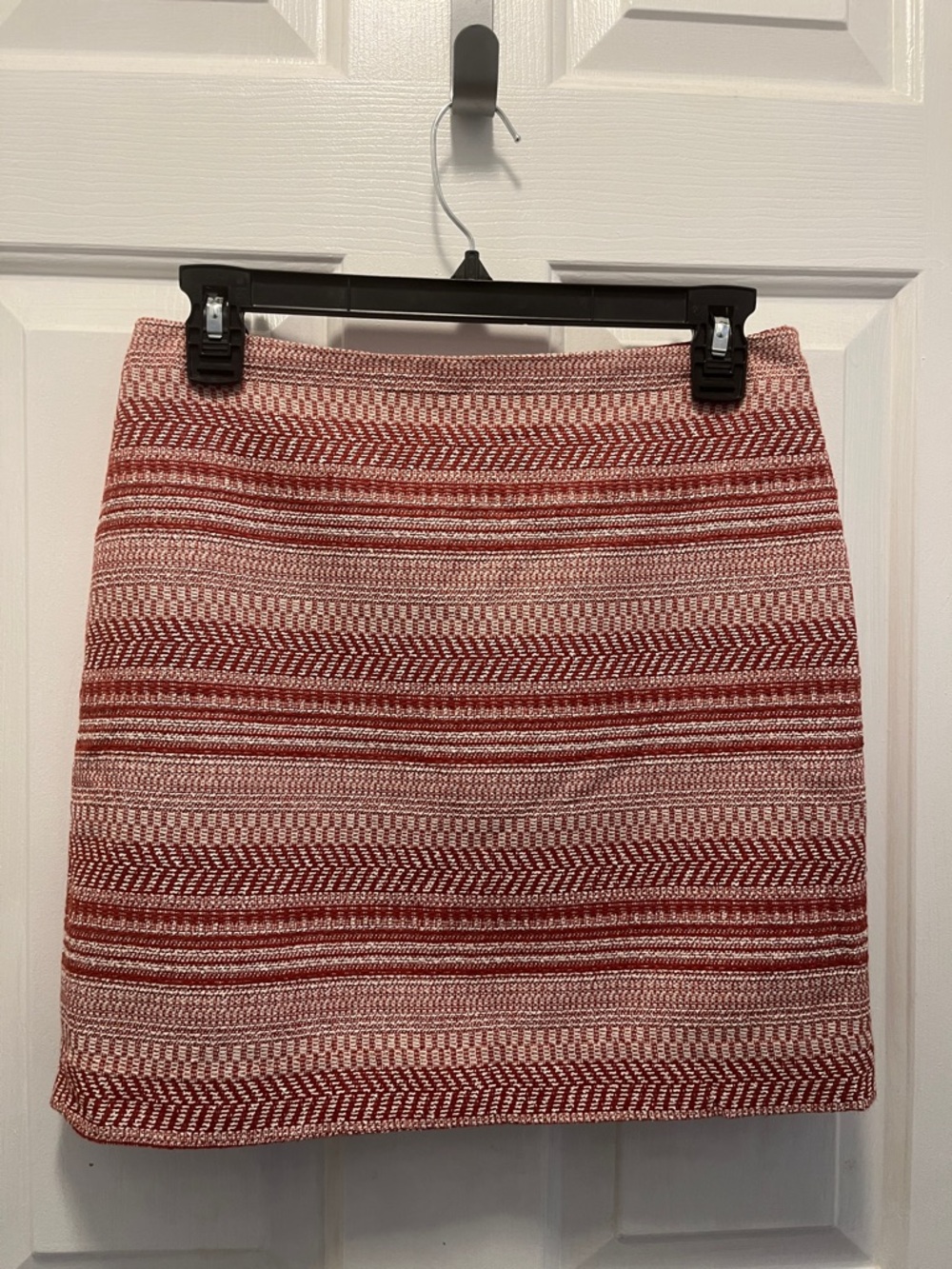Banana Republic Red and Cream Patterned Mini Skirt